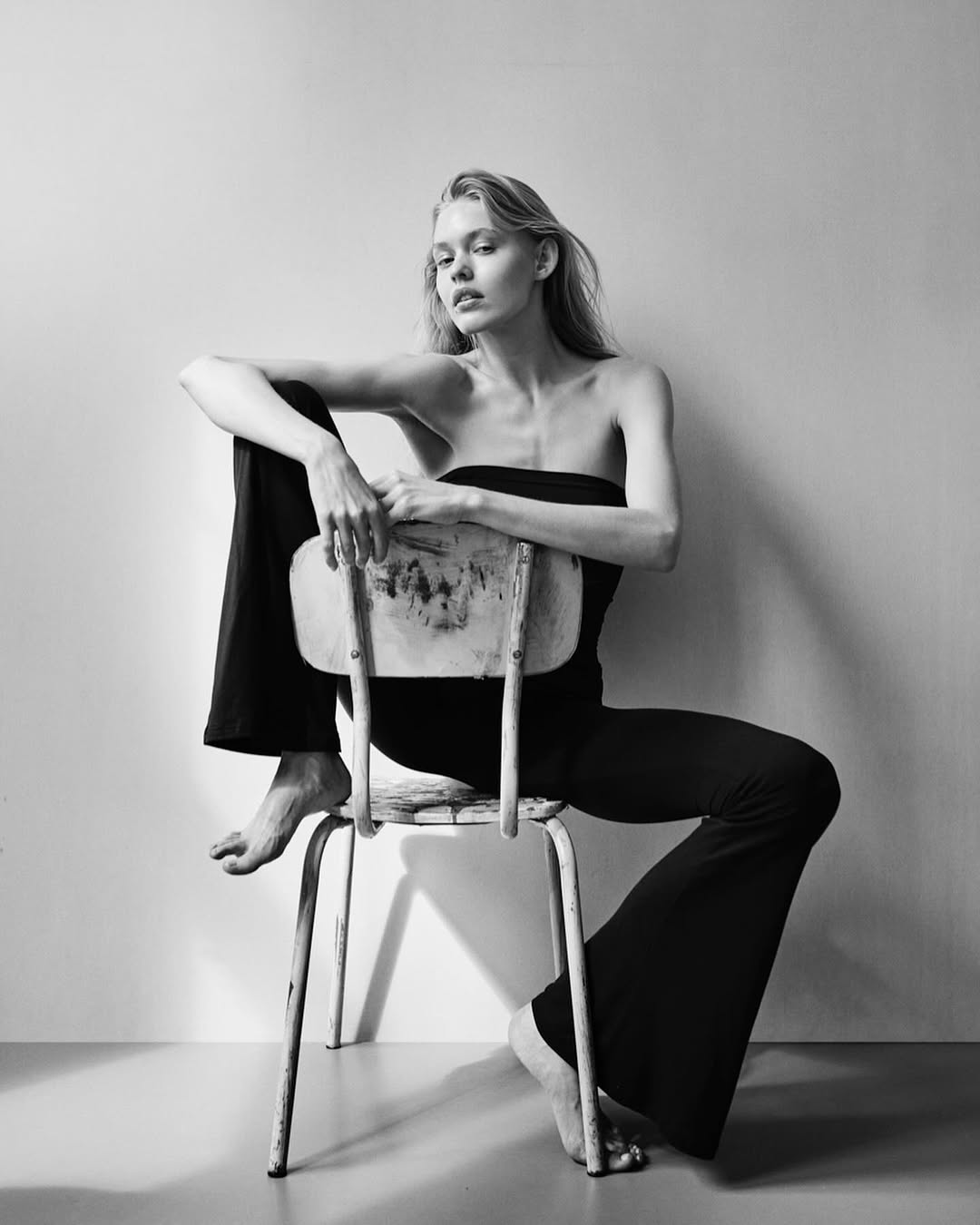 Seated editorial